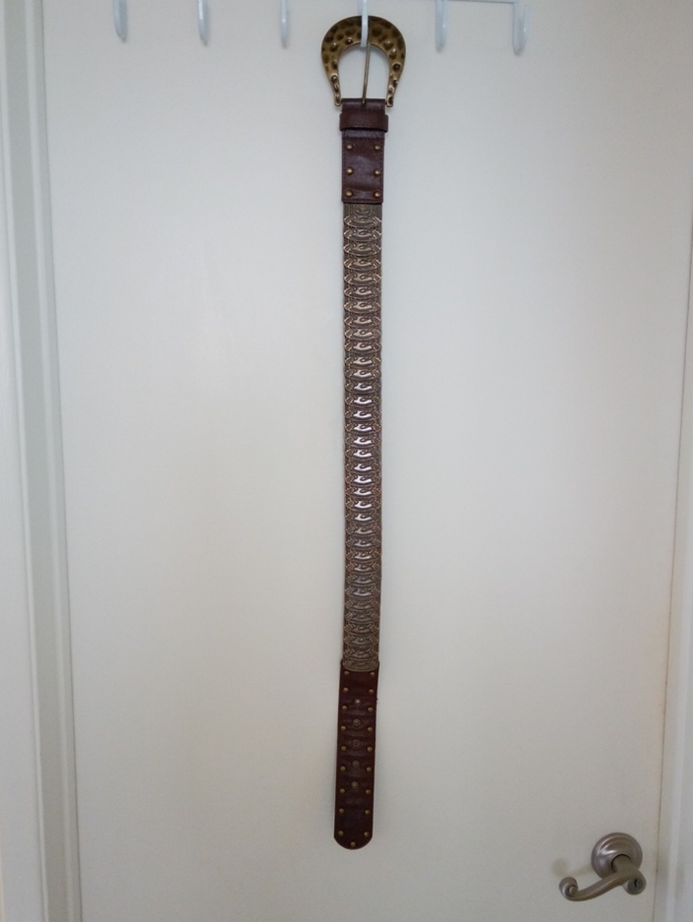NOBO Brown Leather Belt with Decorative Chain and Brass-Tone Buckle